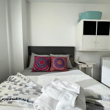 Habitacion Atocha Mendez Madrid Exterior foto